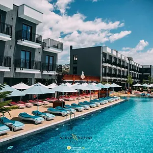 Hotell Nuevo Deluxe, Shëngjin